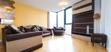 Flat to rent in Great Ancoats Street, Manchester M4