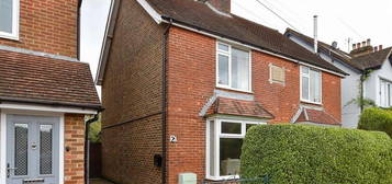 3 bed semi-detached house for sale