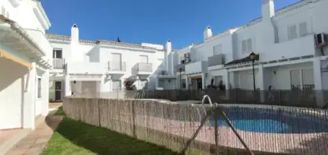 Casa adosada en Vistahermosa