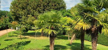 Maison, entrepôt, piscine, parc clos et arboré