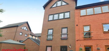 5 bed town house for sale