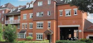 Flat to rent in Abingdon Court, Woking GU22
