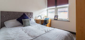 2 bed flat to rent