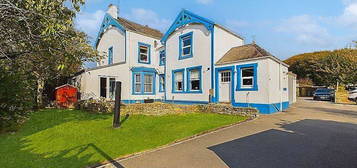 5 bed semi-detached house for sale