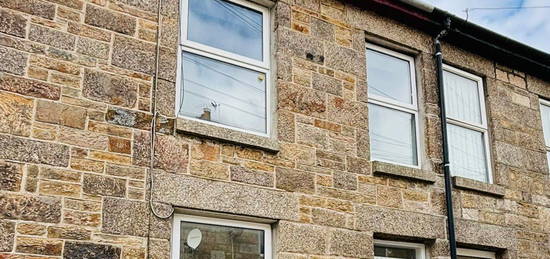 Terraced house to rent in St. Francis Street, Penzance TR18