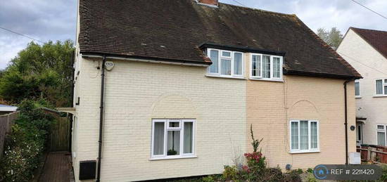 3 bedroom semi-detached house