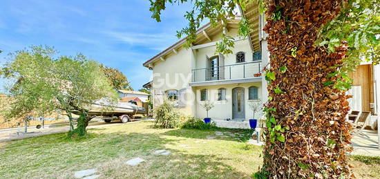 Maison familiale avec beaux volumes à La Teste-de-Buch