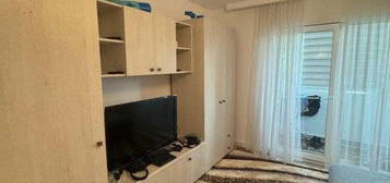 Apartament  2 camere, etaj intermediar, Radauti