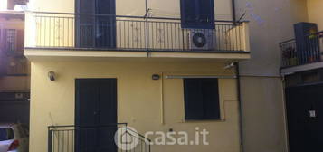 Casa indipendente in Via Vochieri