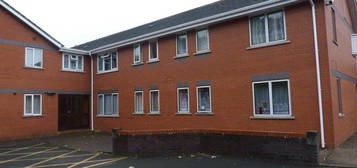 Flat to rent in Station Road, Willand, Cullompton EX15