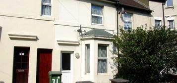 2 bed terraced house to rent