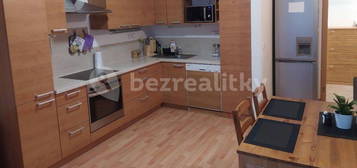 Pronájem bytu 2+kk 62 m², Hvozdecká, Brno