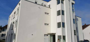 Moderne 3-Zimmer-Penthouse-Wohnung mit EBK in Brombach, nähe Zentralklinikum