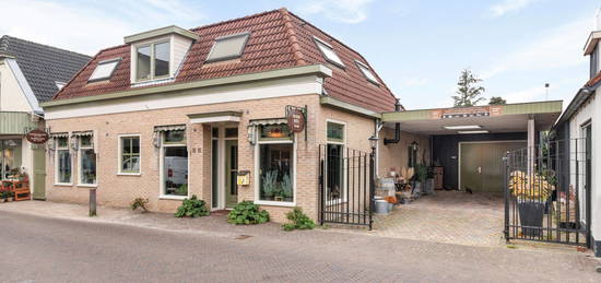 Hoofdstraat Oost 19