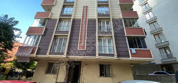 ÇEKMEKÖY AYDINLAR DA SATILIK 2+1 YÜKSEK GİRİŞ FIRSAT DAİRE