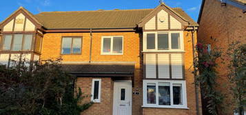 3 bedroom semi-detached house