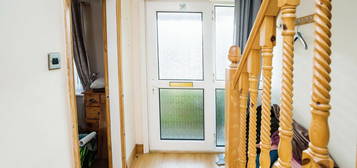 3 bed semi-detached house for sale