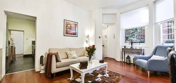 Flat for sale in Kensington Mansions, Earls Court, London SW5