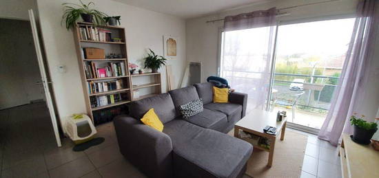 Appartement  à louer, 3 pièces, 2 chambres, 62 m²