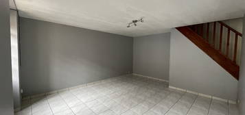 Appartement  à louer, 3 pièces, 2 chambres, 61 m²