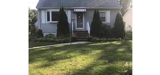 51 Kline Pl, Dunellen, NJ 08812