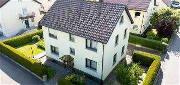 Attraktives Zweifamilienwohnhaus in bevorzugter Wohngegend in Pfedelbach zu verkaufen!