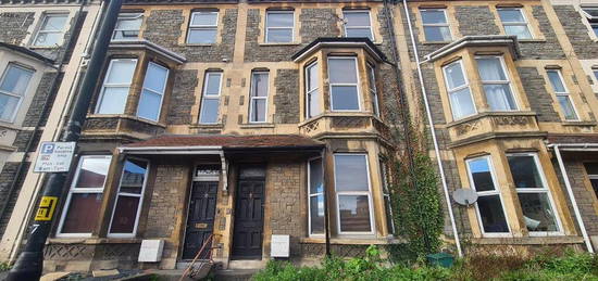 6 bedroom terraced house