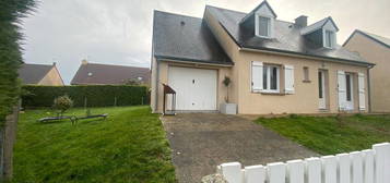 Maison individuelle avec jardin et garage