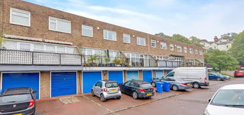 Maisonette for sale in Giles Coppice, Crystal Palace, London, Greater London SE19