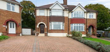 4 bedroom semi-detached house for sale