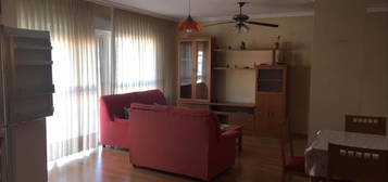 Apartamento de alquiler en Calle Olivo, 4, Centro