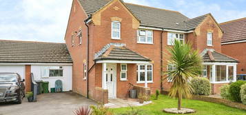 5 bed semi-detached house for sale