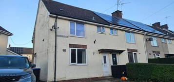 3 bedroom semi-detached house to rent