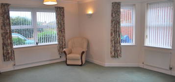 Flat to rent in Salterton Road, Exmouth EX8