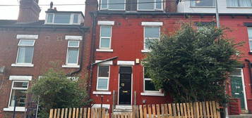 4 bed terraced house to rent