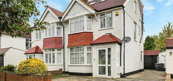 5 bedroom semi-detached house for sale