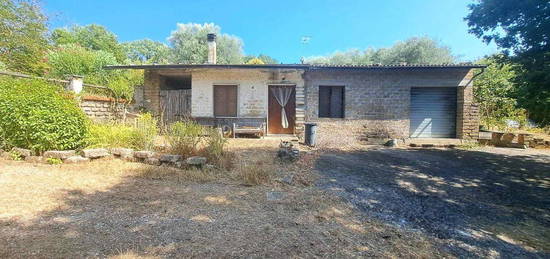 Casa indipendente in vendita a Barbarano Romano