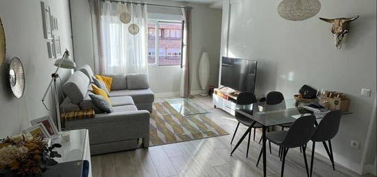 Apartamento de alquiler en Calle de Manuel Ferrero, Castilla