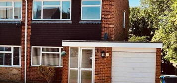 3 bedroom semi-detached house