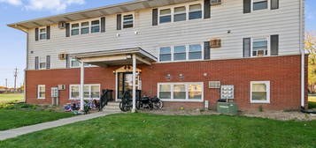 1025 N Farnsworth Ave Apt B, Aurora, IL 60505