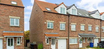 Town house for sale in Badgers Way, Cliffe, Selby YO8