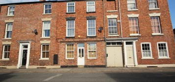 3 bed town house to rent