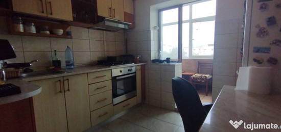 APARTAMENT 3 CAMERE, DECOMANDAT, ETAJ 4 DIN 5, CANTA, MOBILA