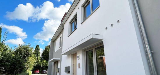 Moderne 3-Zimmer-Maisonettewohnung mit Balkon und Dachterrasse