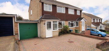 3 bed semi-detached house for sale