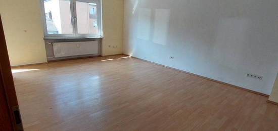 2 Zimmer Wohnung mit 2 Balkone, KDB