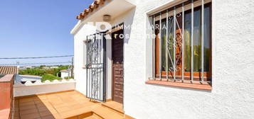 Casa o chalet en venta en calle Garrotxa