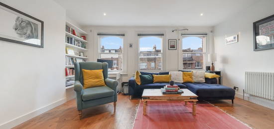 Flat to rent in Marlborough Road, London N19