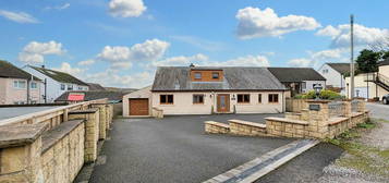 6 bedroom detached bungalow for sale