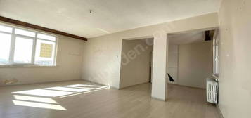 ILICA EMLAK TAN ATAKENT SİTESİNDE 3+1 SATILIK DAİRE